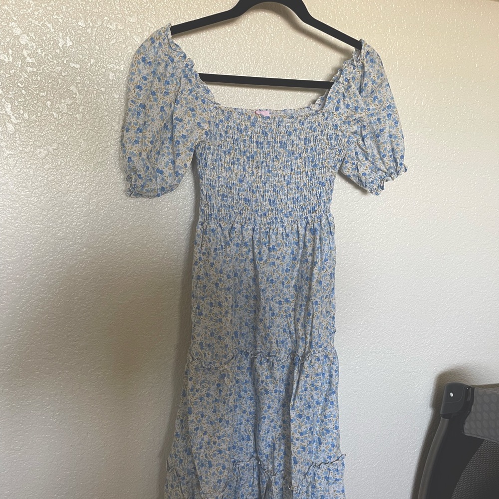 Pink Lily Lucky Timing Blue Floral Puff Sleeve Midi Dress - Medium